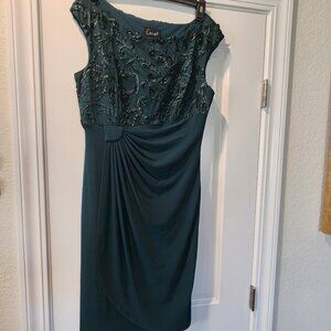 NEW with tags Connected Apparel Green Dress size 12.  ITEM 112425D